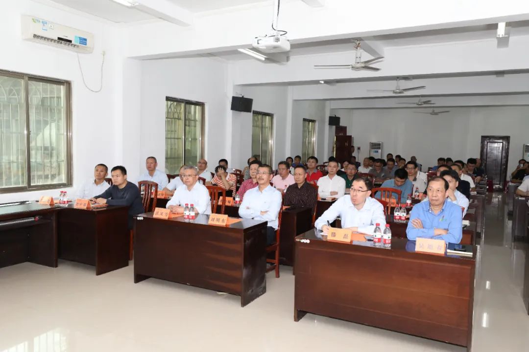石碌鐵礦分公司召開(kāi)2024年工作會(huì)議6.jpg