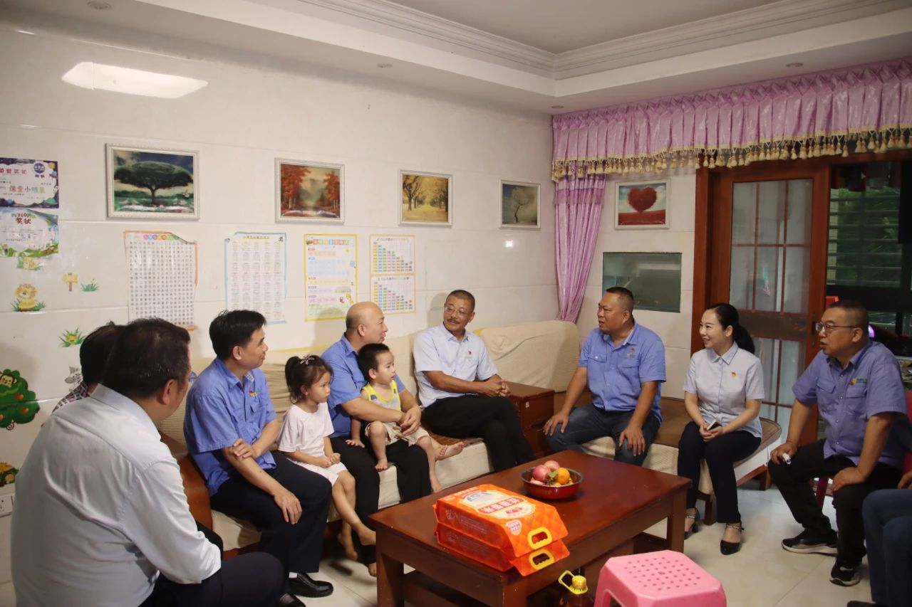 海南礦業黨委開展“七一”走訪慰問活動