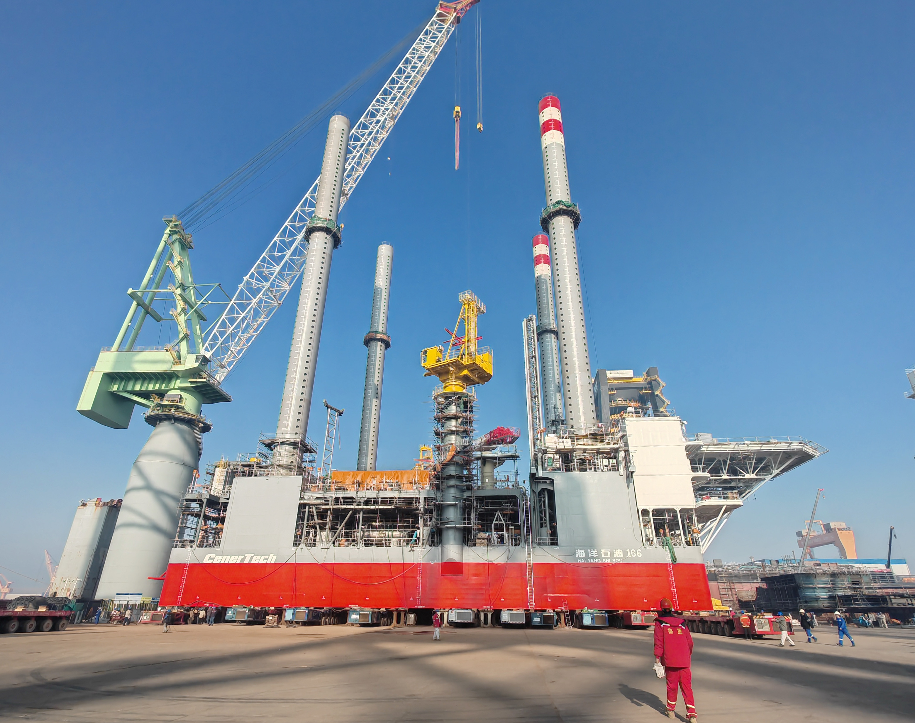 洛克石油潿洲10-3油田西區(qū)開發(fā)項(xiàng)目自安裝生產(chǎn)處理平臺(tái)（MOPU）成功下水